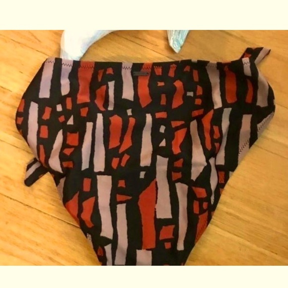Tribal VOLCOM Swim suit NWT Unique print VOLCOM bikini bottoms side tie adjust - Picture 4 of 8